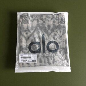 ALO Large Gray Canvas Gym Bag Travel Training Carry-On